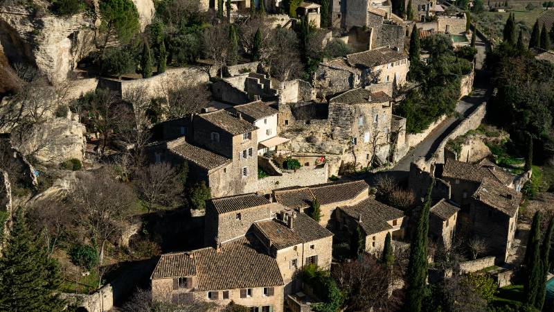 The stunning hilltop village of Gordes in the Luberon region of Provence
