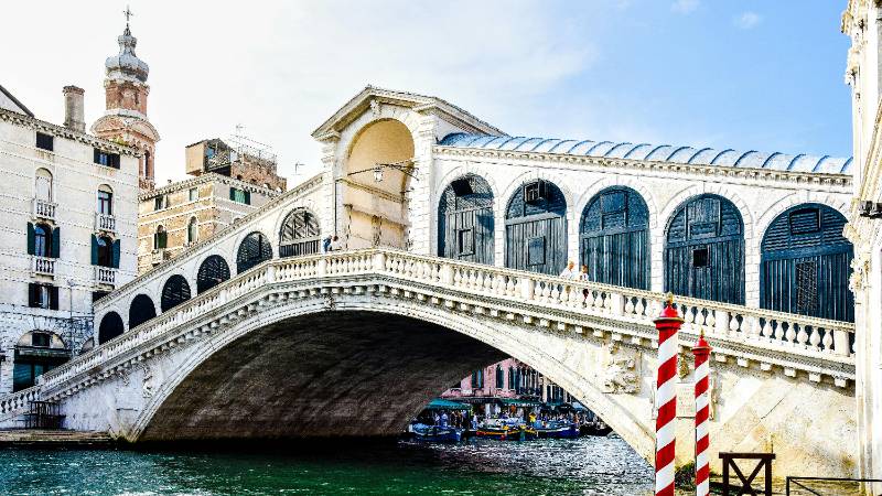 The iconic Rialto Bridge spanning the Grand Canal in Venice